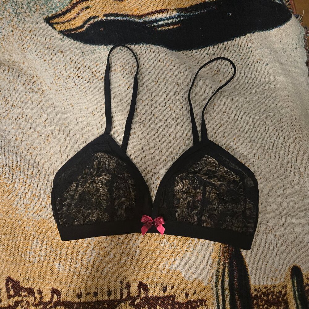 Betsey Johnson black and tan lace bralette with pink bow